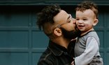 Dad and baby early years_National Literacy Trust