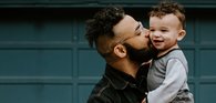 Dad and baby early years_National Literacy Trust